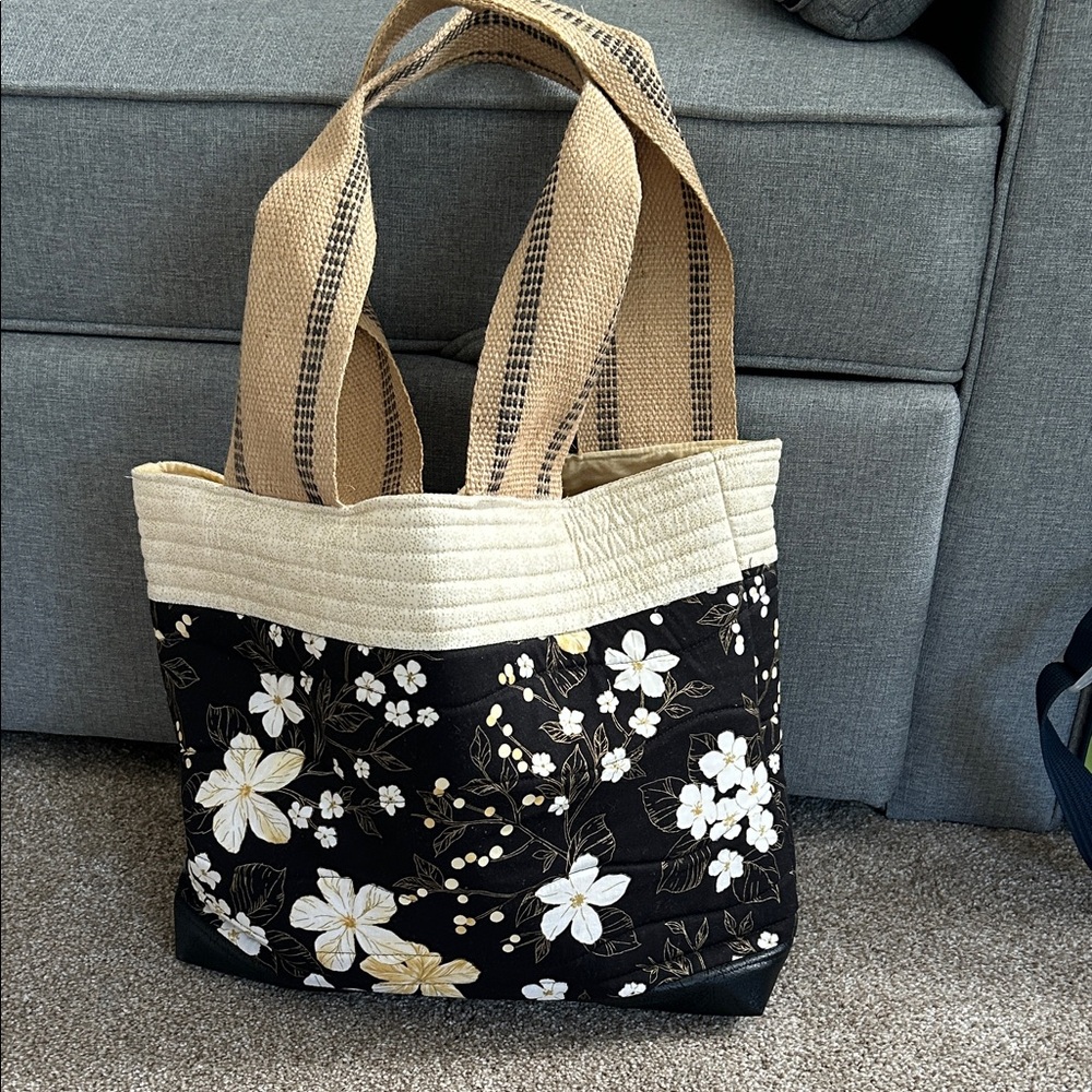 Chic Floral Black and Tan Tote